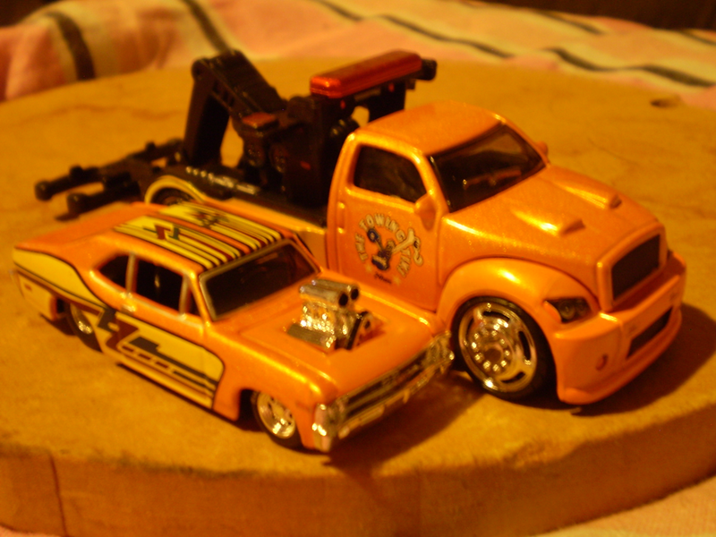 Illustration for article titled Photo dump Maisto Hauler Combos.